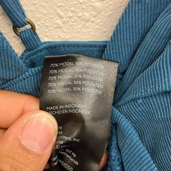 Urban outfitters V-neck Blue Spaghetti Strap Ribbed Crop Top XS 740 - Picture 4 of 4